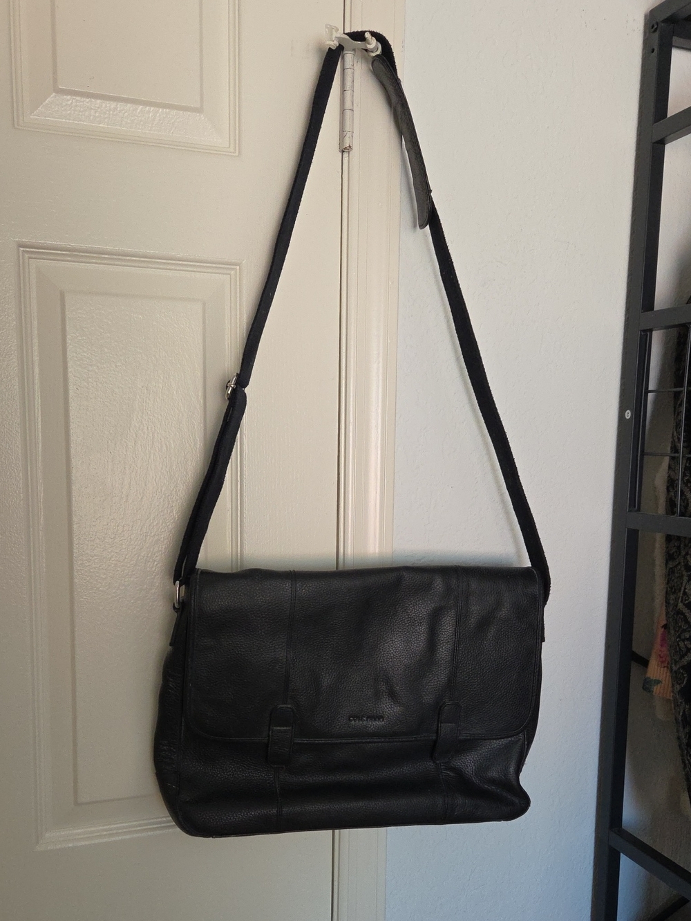 Cole Haan Mens Black Leather Messenger Bag